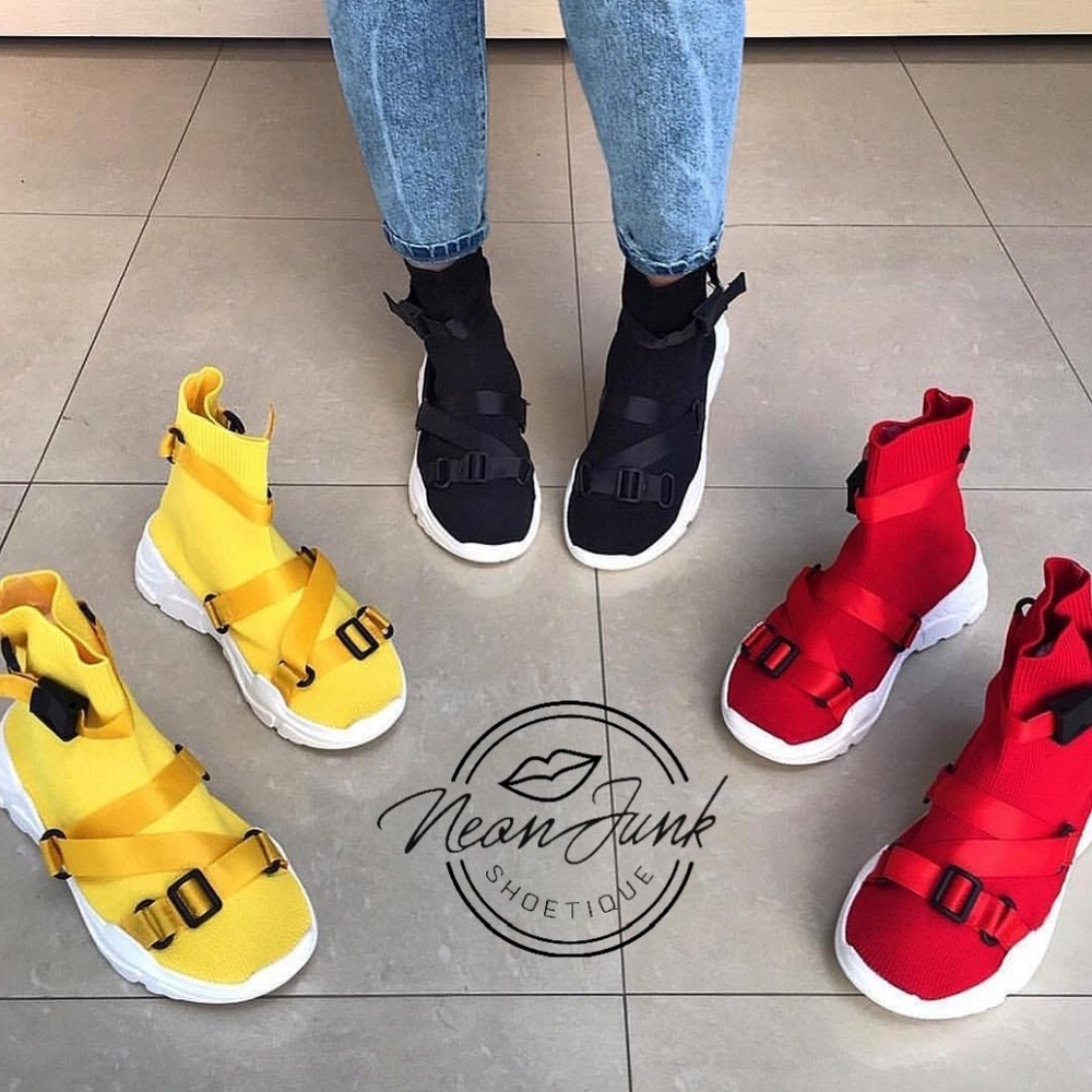Women's fashion sneakers
